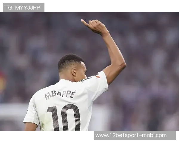 姆巴佩26岁获赠豪车却无驾照收藏不驾驭引发热议 姆巴佩26岁获赠豪车却无驾照收藏不驾驭引发热议